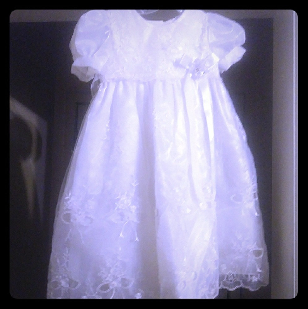 Bnwt beautiful first communion dress never worn!
